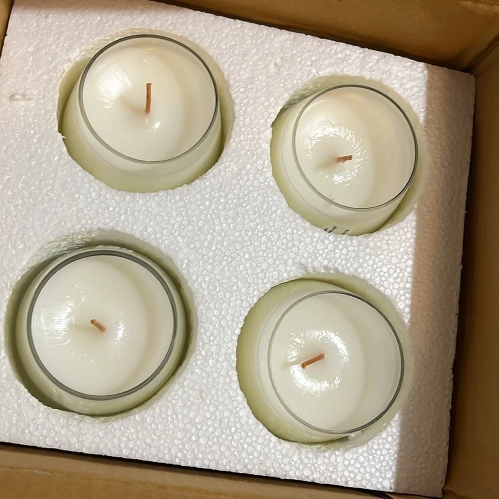 Anthropologie Floral Press Candle NWT
